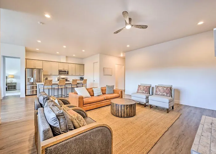 Retreat W/ Covered Patio, 3 Mi To Dtwn Holiday home Flagstaff